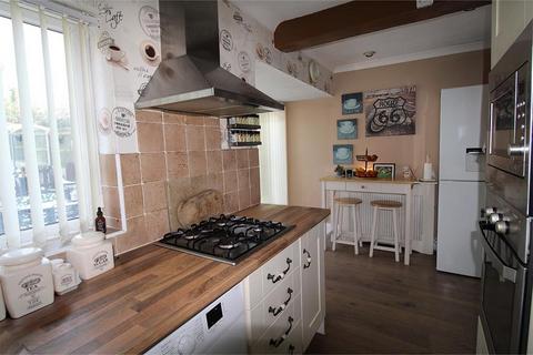 3 bedroom end of terrace house for sale, Cradley Road, Dudley