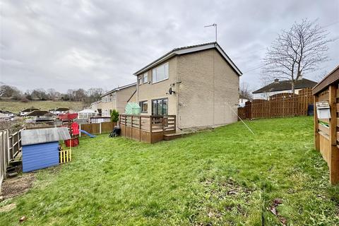 4 bedroom detached house for sale, Fleminghouse Lane, Waterloo, Huddersfield, HD5 8UB
