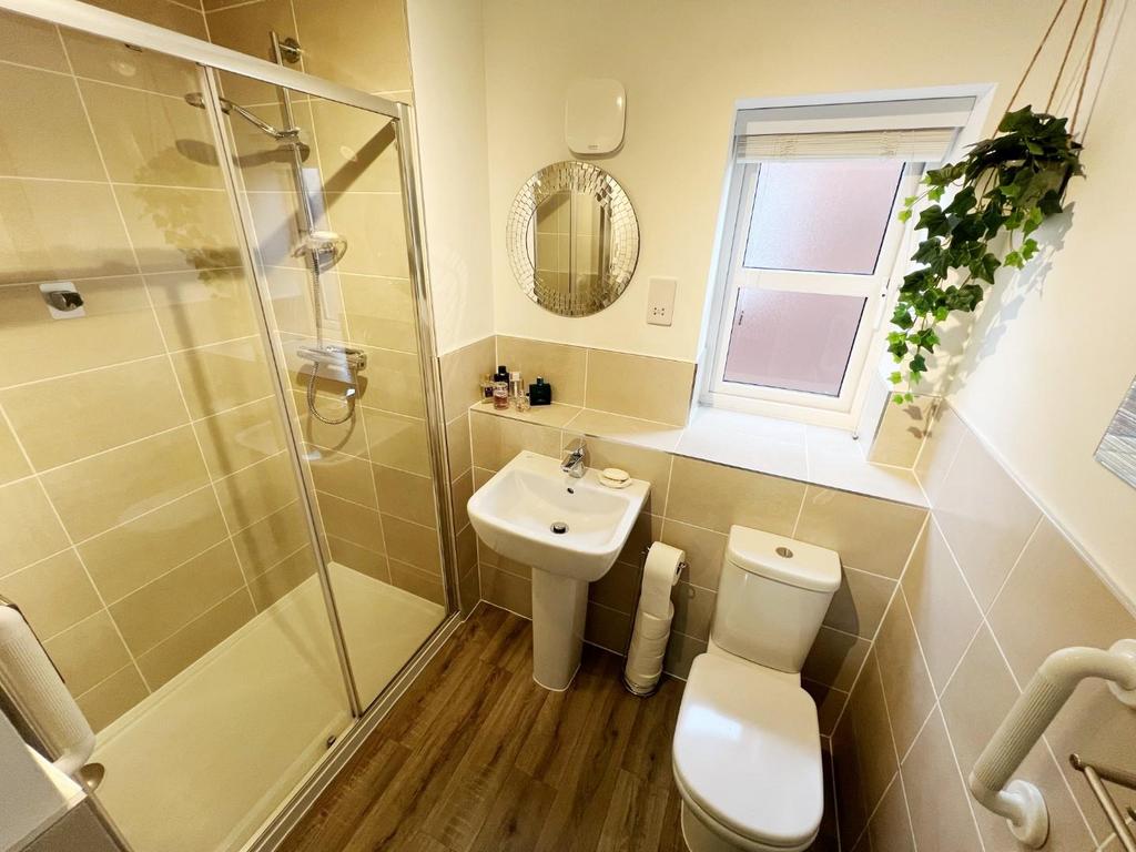 Ensuite