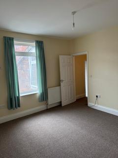 3 bedroom semi-detached house to rent, Drake Street, Gainsborough DN21
