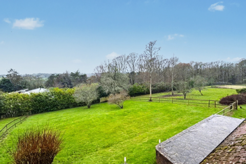 4 bedroom detached house to rent, Plummers Plain, Horsham RH13