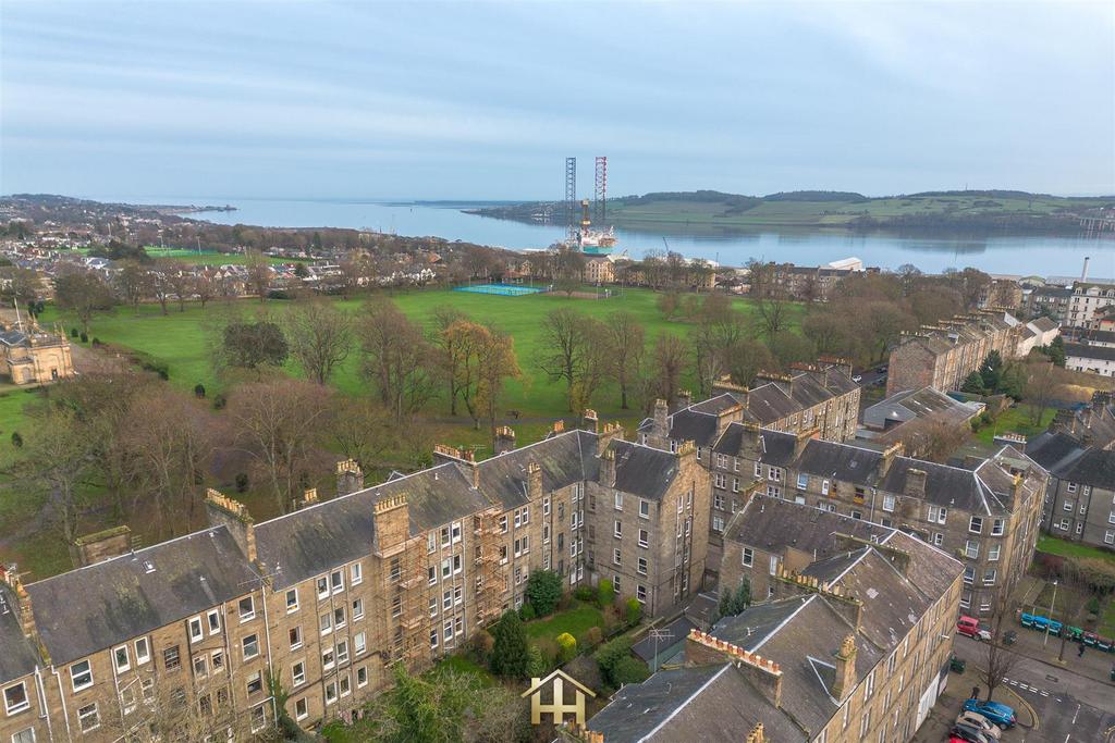 38 PARK AVE DD4 6 NF 151225 EDIT (9 of 30).jpg