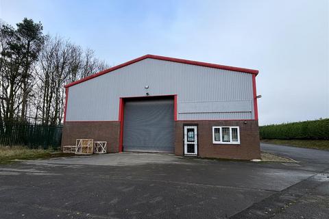 Industrial unit to rent - Hunmanby Industrial Estate, Hunmanby, Filey, North Yorkshire, YO14 0PH