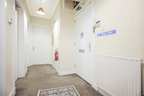 4 bedroom apartment to rent, Montrose Terrace, Edinburgh, EH7