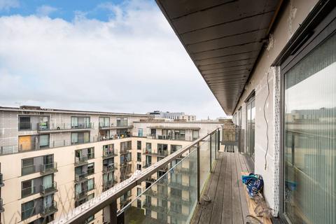 2 bedroom flat to rent, High Street, Slough, SL1