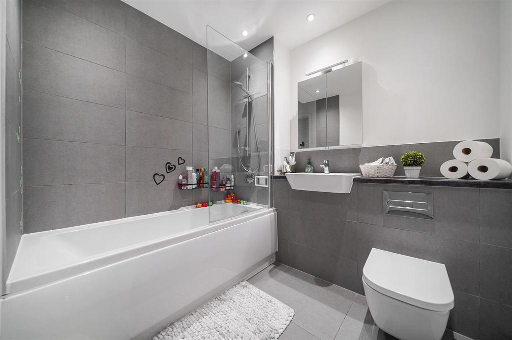 Flat 28, Tavener House - 7agl0 Ji8v De QX0ki Ls1 F.jpg