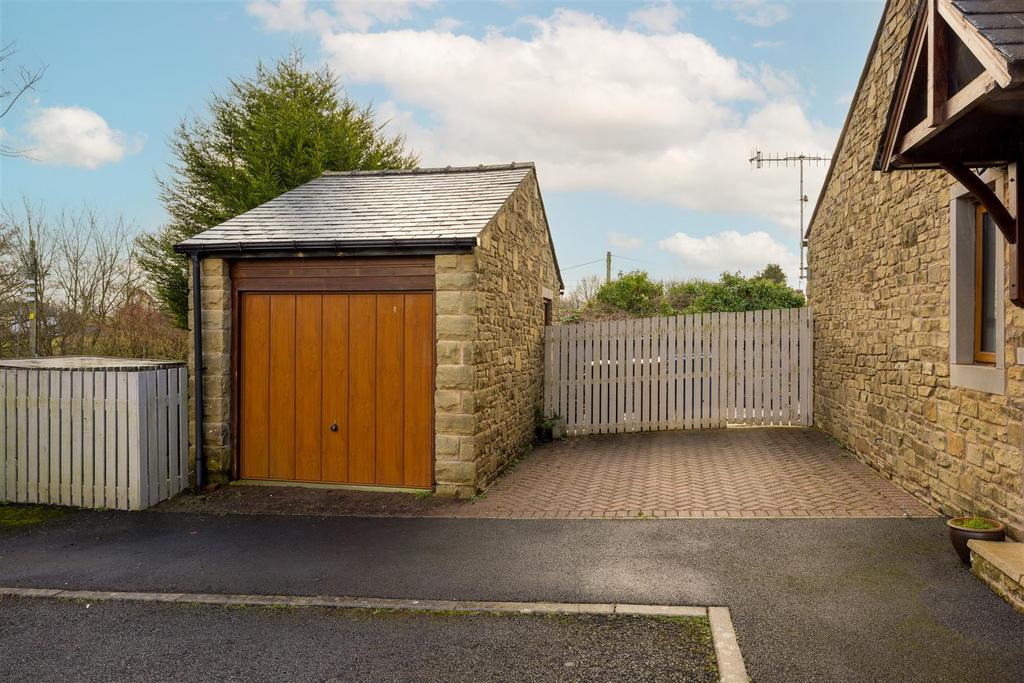 Garage &amp; Parking