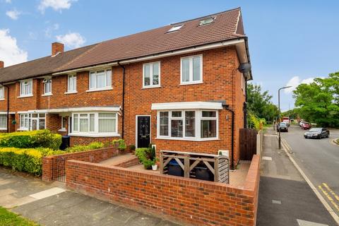 3 bedroom end of terrace house for sale, Brenley Close, Mitcham CR4