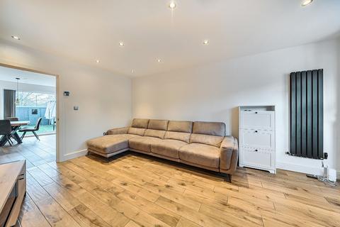 3 bedroom end of terrace house for sale, Brenley Close, Mitcham CR4