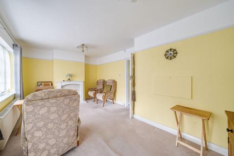 2 bedroom bungalow for sale, Brookfields Avenue, Mitcham CR4