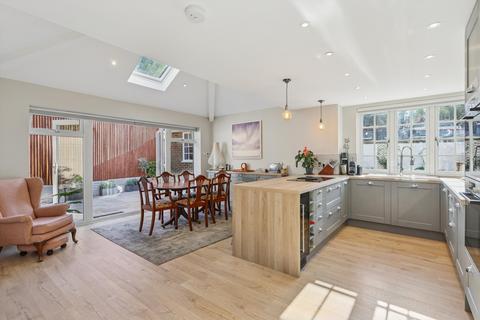 3 bedroom end of terrace house for sale, West End Lane, Esher, Surrey, KT10