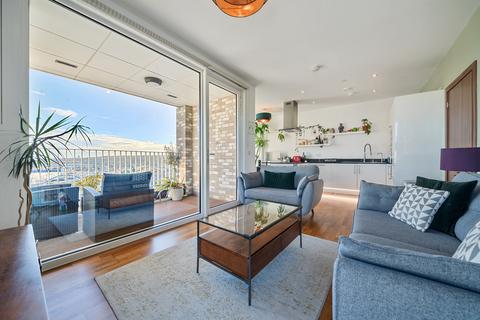 2 bedroom apartment for sale, Telcon Way, Greenwich