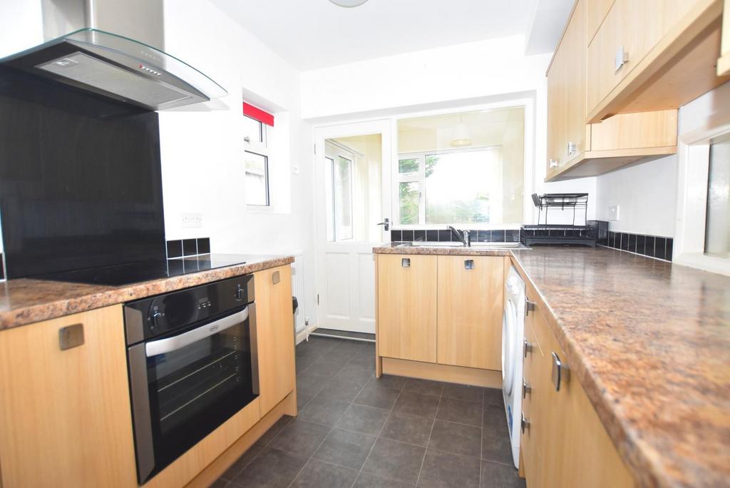 Kitchen 1.JPG