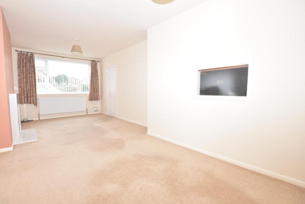 Lounge 3.JPG