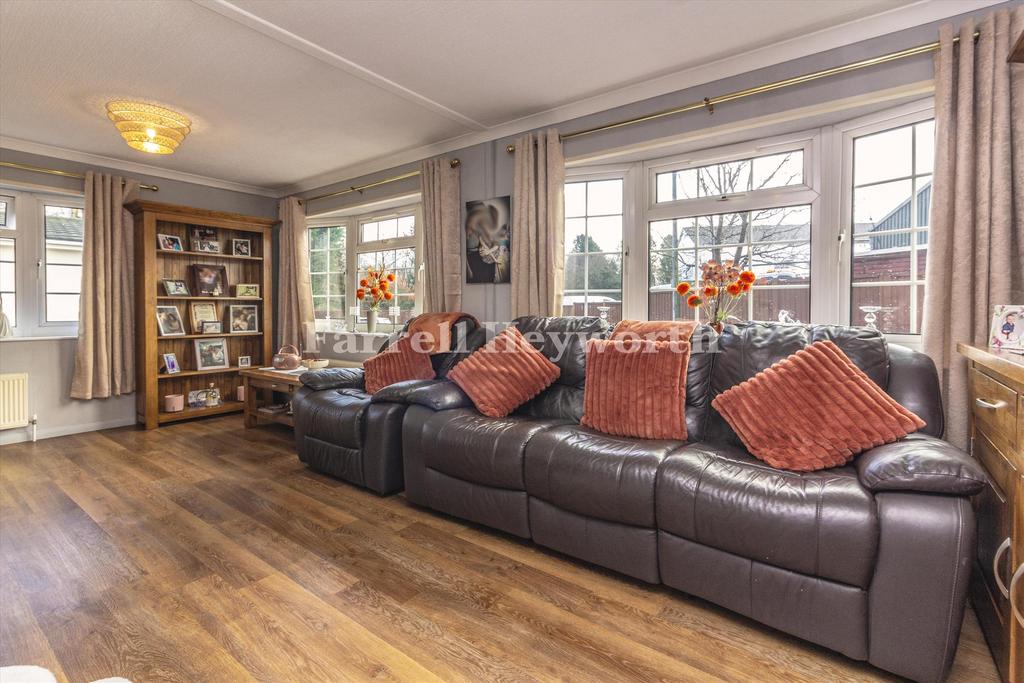 Lounge b