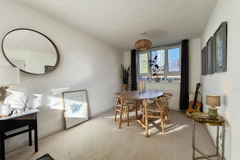 2 bedroom apartment for sale, Stratford Road, London E13