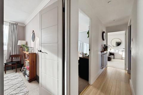 undefined, Stratford Road, London E13