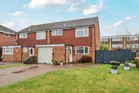 undefined, Madeira Road, Surrey KT14
