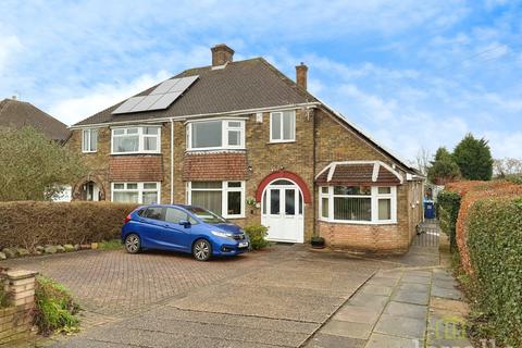 3 bedroom semi-detached house for sale, Middlefield Lane, Gainsborough DN21