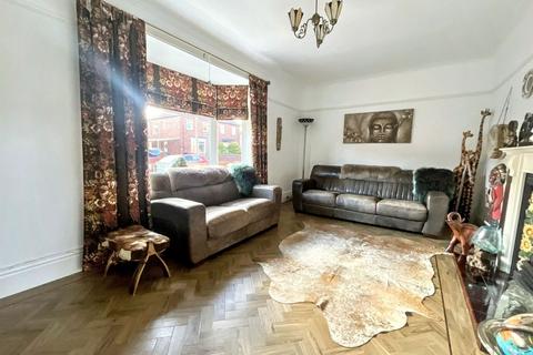3 bedroom semi-detached house for sale, Hartleyburn Avenue, Hebburn, NE31