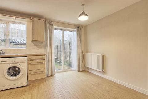 3 bedroom terraced house for sale, Spar Close, Lower Cambourne, Cambridge