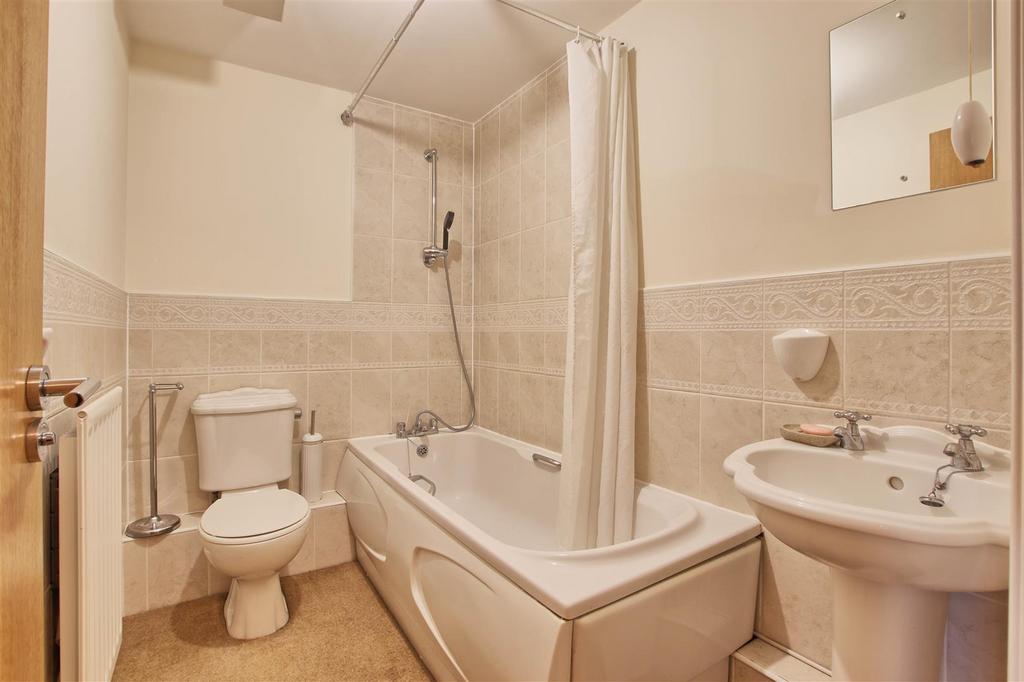 Bathroom.jpg