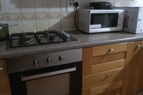 1 bedroom in a house share to rent, Henbane Path, Romford RM3