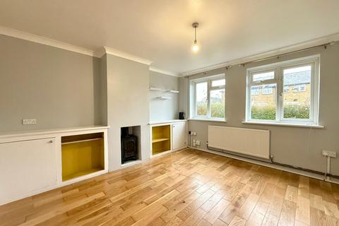 2 bedroom semi-detached house to rent, Hunter Avenue, Willesborough TN24