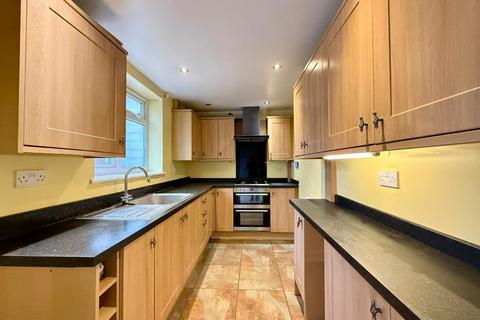 2 bedroom semi-detached house to rent, Hunter Avenue, Willesborough TN24