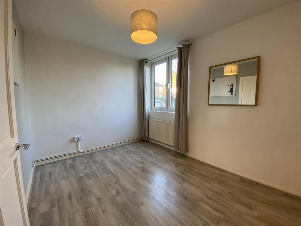 Winterfold Close