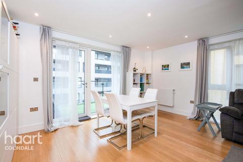 3 bedroom flat for sale, Sherrans House, Grove Park, NW9