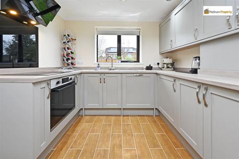 4 bedroom detached house for sale, Tarragon Drive, Stoke-On-Trent ST3