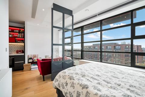 Studio for sale, Defoe House, 123 City Island Way, E14