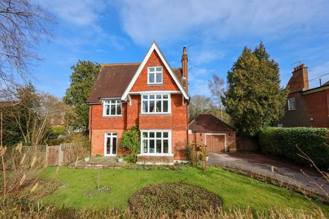 undefined, Glendale Road, Burgess Hill, RH15