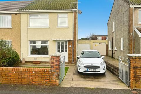4 bedroom semi-detached house for sale, Davies Avenue, Bridgend, CF31