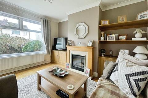 4 bedroom semi-detached house for sale, Davies Avenue, Bridgend, CF31