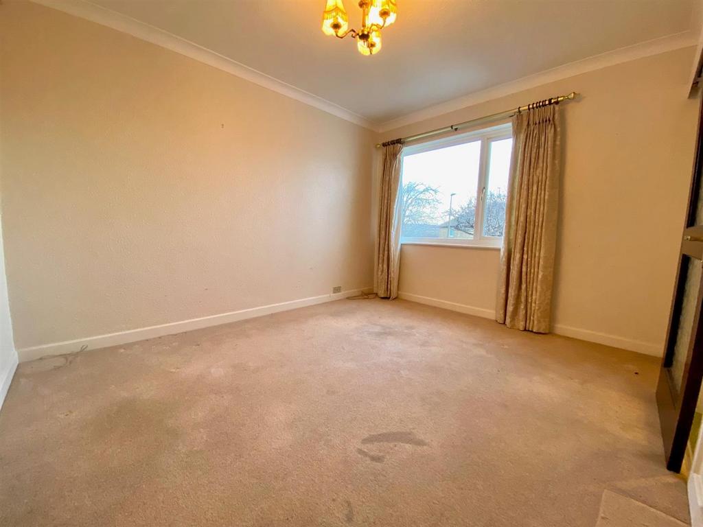 Bramleys Estate Agents - Springfield Avenue - Honl