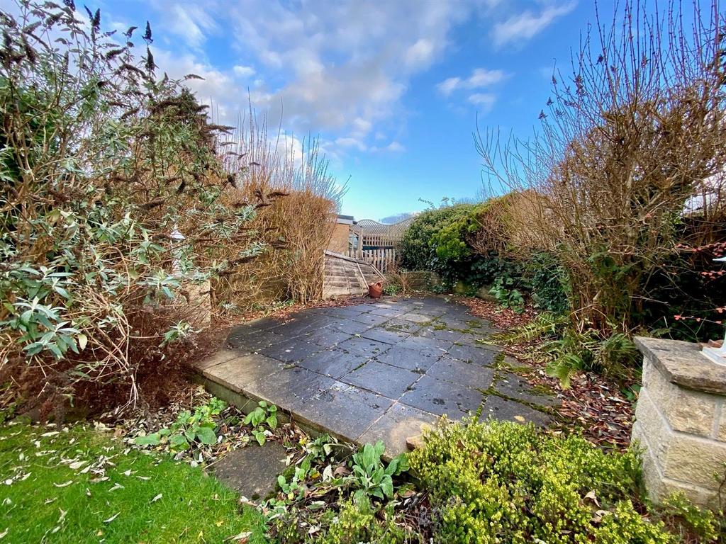 Bramleys Estate Agents - Springfield Avenue - Honl