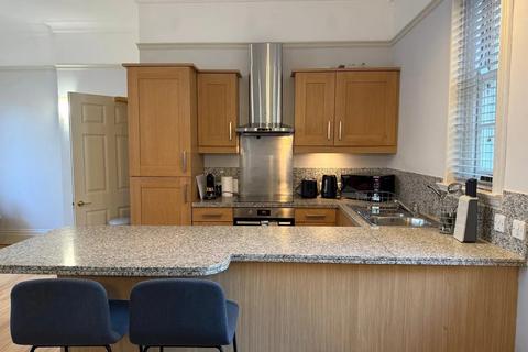 2 bedroom flat to rent, Bank Chambers, London W1U