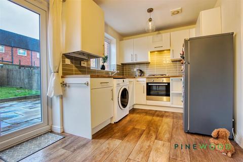 3 bedroom semi-detached house for sale, Masefield Way, Holmewood S42