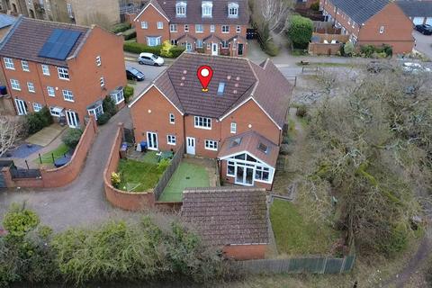 3 bedroom terraced house for sale, Mendip Way, Stevenage SG1