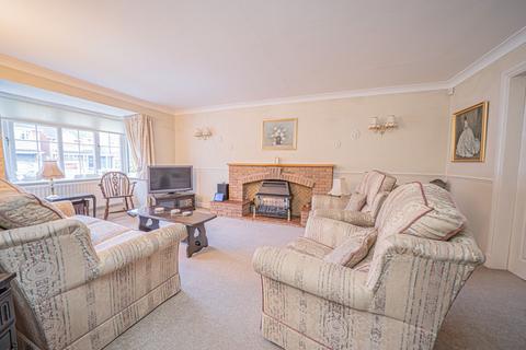 4 bedroom detached house for sale, Stonebow Avenue, Solihull, B91