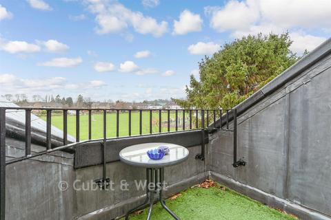 1 bedroom flat for sale, Monson Road, Redhill, Surrey
