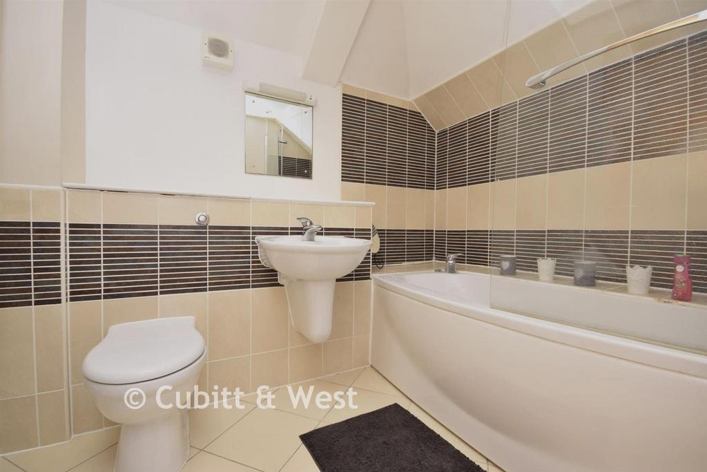 En Suite Bathroom