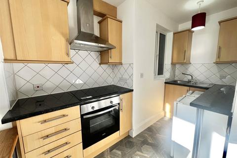 1 bedroom flat to rent, Station Road, Hertfordshire WD17