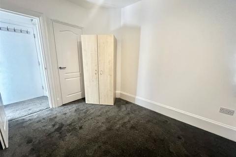 1 bedroom flat to rent, Station Road, Hertfordshire WD17