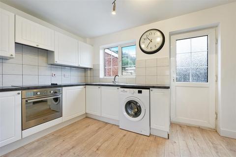 undefined, London Road, Surrey KT17