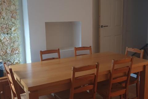 3 bedroom terraced house to rent, Ellis Avenue, Belgrave, Leicester LE4