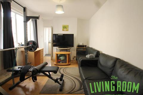 4 bedroom house to rent, Dogfield Street, , Cathays
