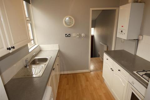 2 bedroom flat to rent, Rothbury Terrace, Heaton